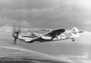 Bundesarchiv Bild 101I 662 6659 37 Flugzeug Messerschmitt Me 109
