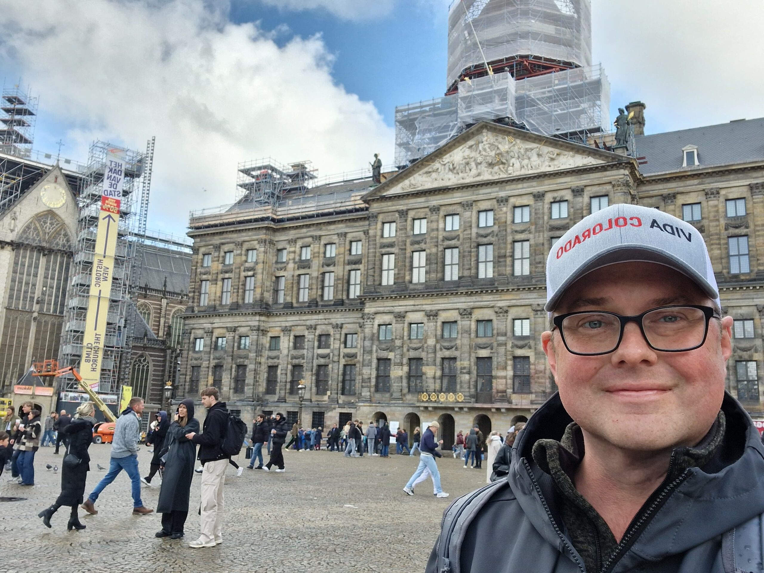 Selfie of Kurt in Dam square Amsterdam